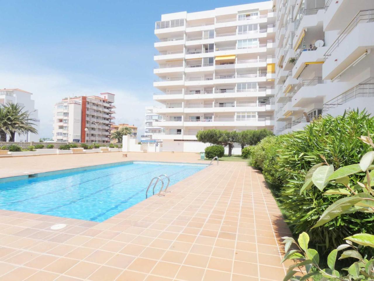 Mare Nostrum 132 * Roses